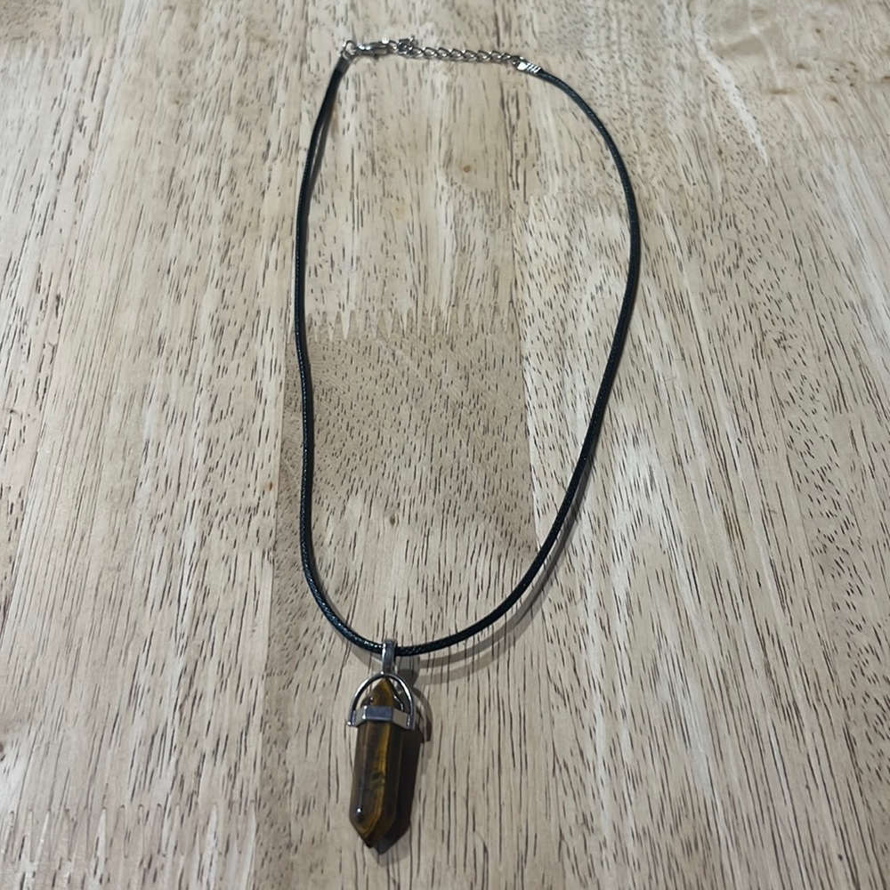 Cat eye stone necklace